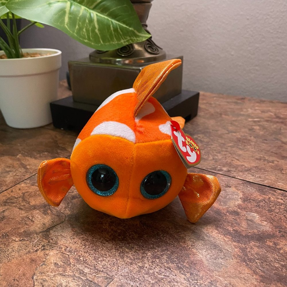 Ty Beanie Boos Sami The Goldfish New with Mint Tags Big Blue Glitter Eyes Cute